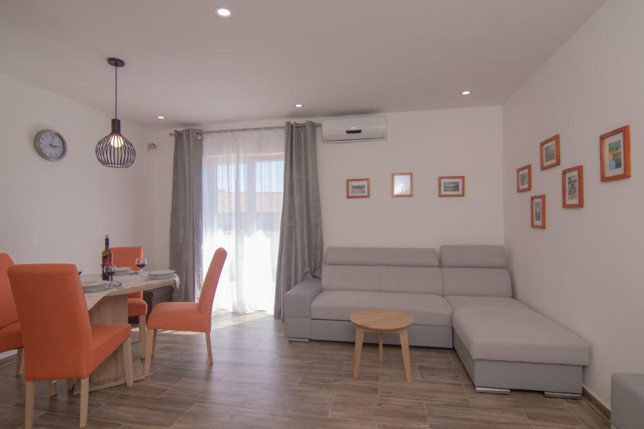 Apartmani Bistricic クルク エクステリア 写真