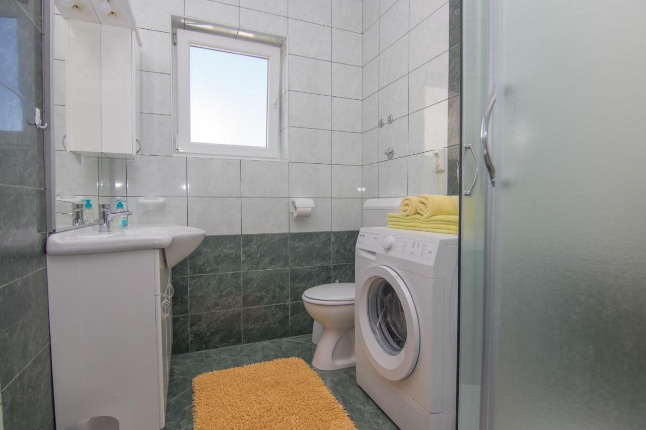 Apartmani Bistricic クルク エクステリア 写真